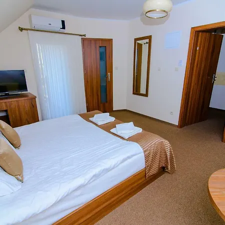Sobanskich Motel Hnězdno